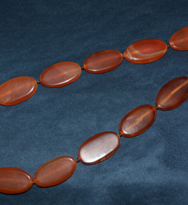 Бусы из сердолика